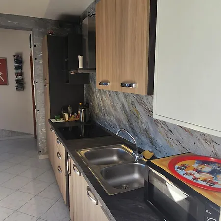 Kidonia - Iseo Apartmens 塞里马拉西诺